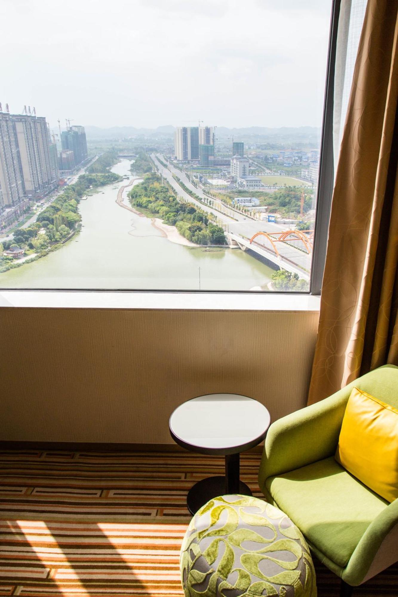 Four Points By Sheraton Guilin Lingui Hotell Exteriör bild